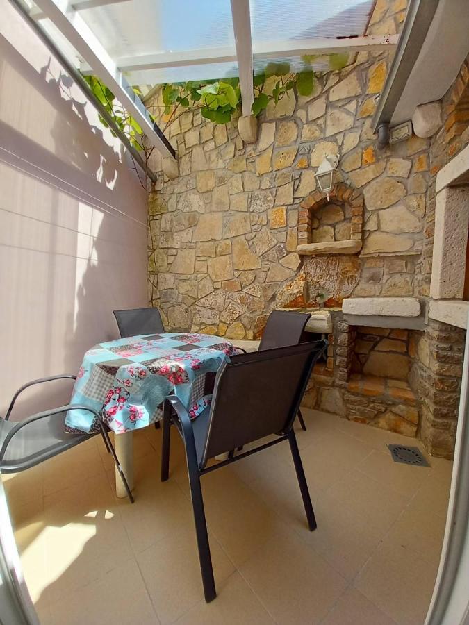 Ursula Apartment Mali Lošinj Екстериор снимка