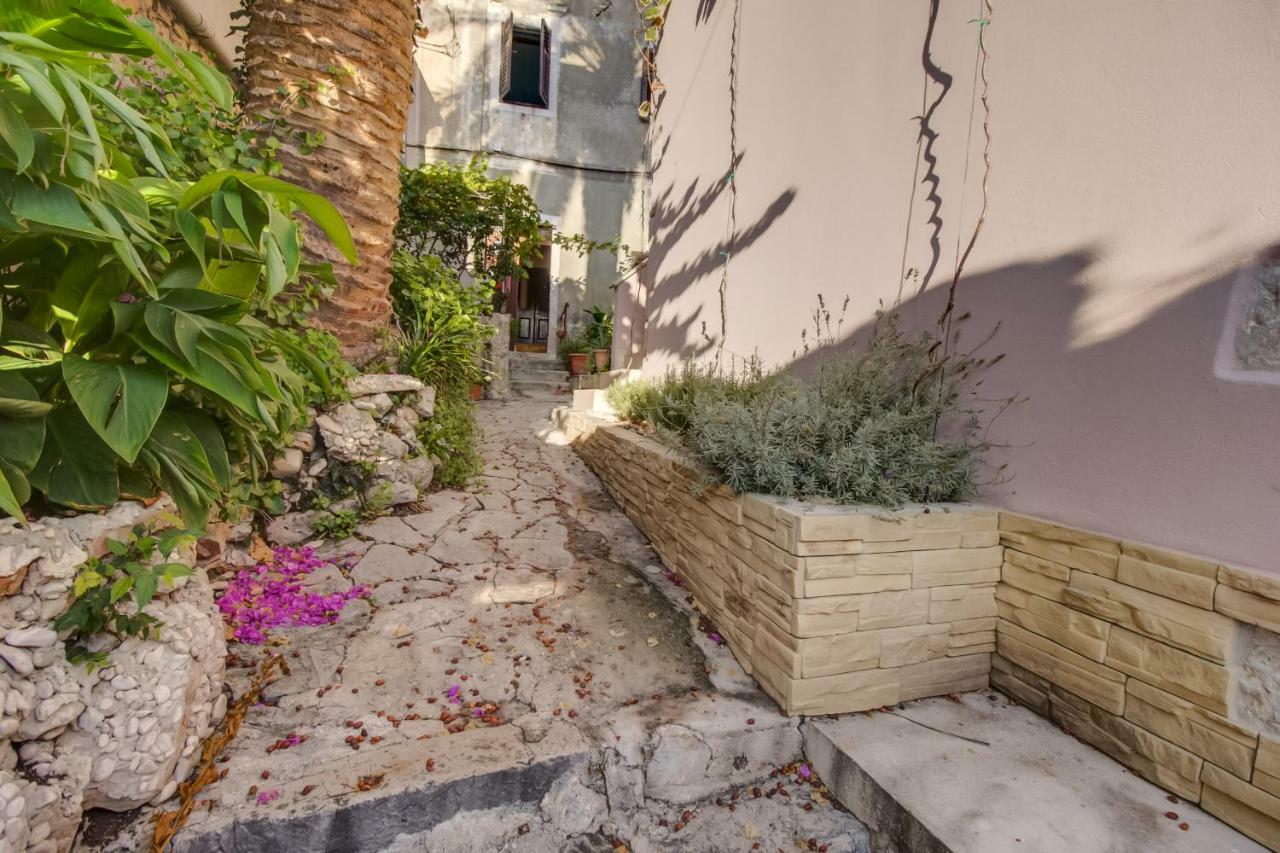 Ursula Apartment Mali Lošinj Екстериор снимка